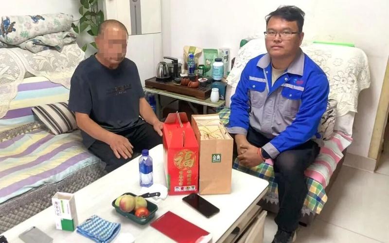 Chenming Group envía saludos de vacaciones a los empleados necesitados, difundiendo calor y mostrando responsabilidad